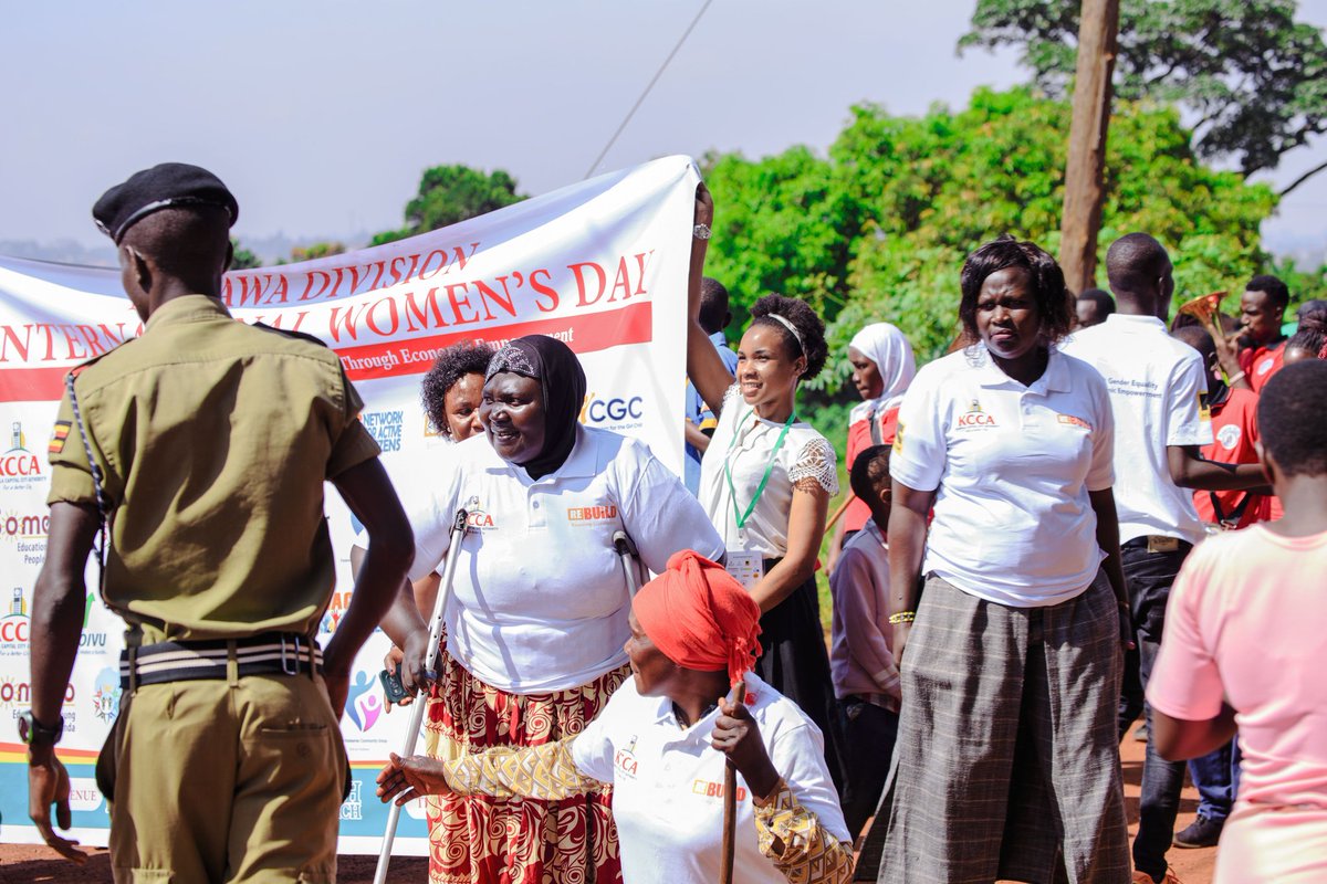 Big shoutout to <a href="/KCCAUG/">Kampala Capital City Authority (KCCA)</a>  Nakawa division for an incredible celebration honoring women from all walks of life! Grateful to have been part of it. The empowered woman is powerful beyond measure and beautiful beyond description.🌻
#WomensMonth #WomenEmpowerment