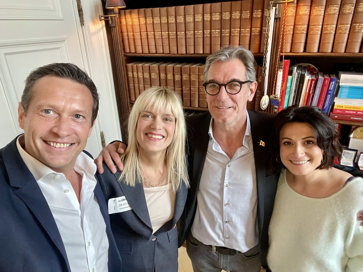 Angela Dansby tweet media