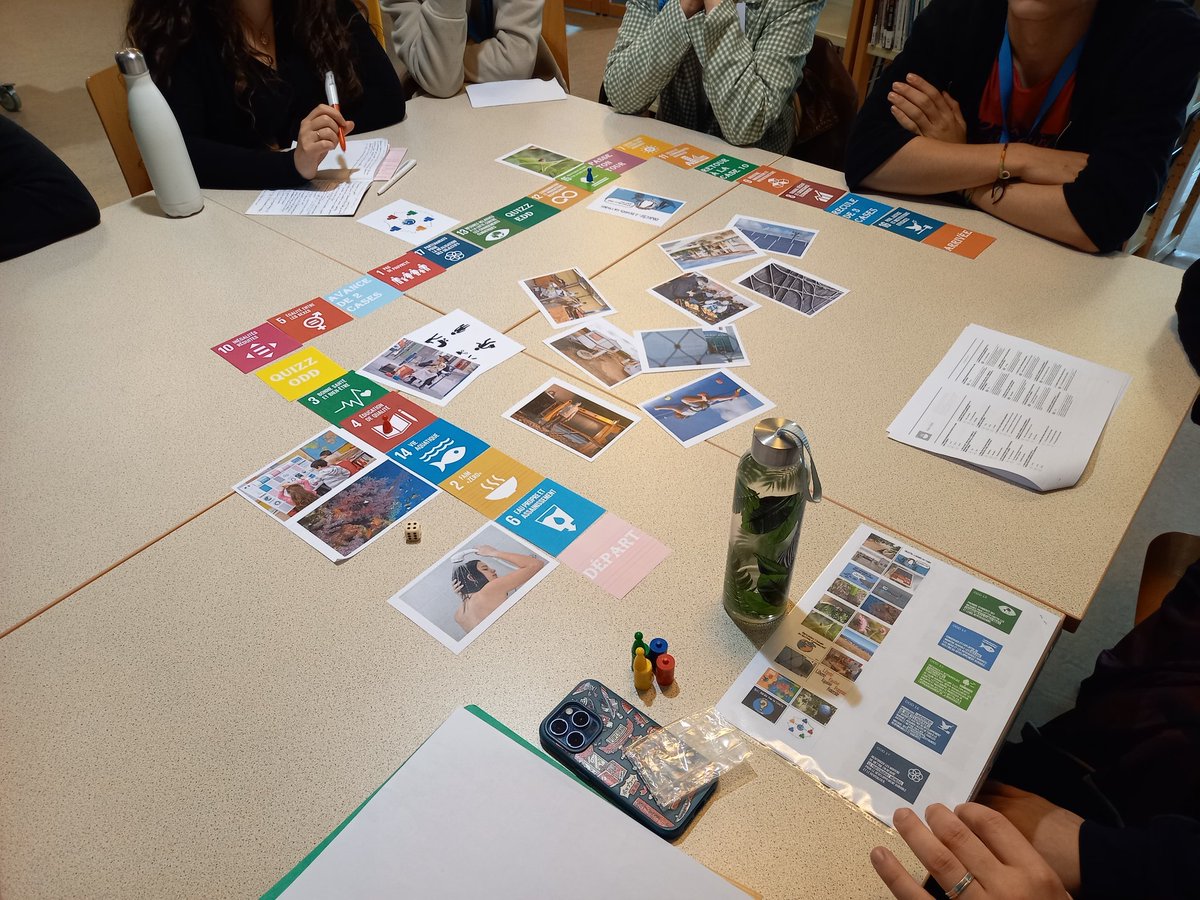 Journée des éco délégués de l <a href="/aclimoges/">Académie de Limoges</a> au lycée <a href="/LMBLimoges/">Lycée Maryse Bastié</a>  🙏 pour l'accueil!
✅️ des échanges autour de l'EDD et de la transition écologique 
✅️ des partages d'expériences
✅️ des projets à mettre en œuvre dans les lycées 
👏 pour aux élus pour leur engagement