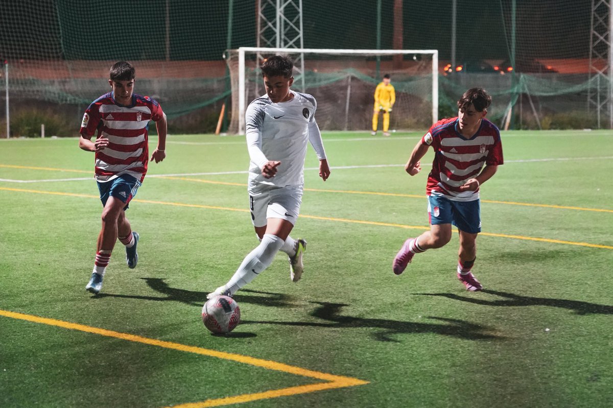 benjamin_fkr's tweet image. #GapYearSoccer is gaining momentum in the USA, with a notable rise in players seeking opportunities in Europe to develop their skills, flourish, and shine in a highly competitive talent pool for D1 roster spots. 

#soccerrecruitment #footballrecruiter