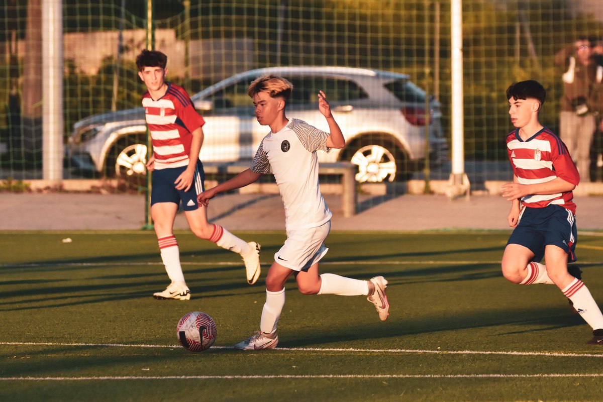 benjamin_fkr's tweet image. #GapYearSoccer is gaining momentum in the USA, with a notable rise in players seeking opportunities in Europe to develop their skills, flourish, and shine in a highly competitive talent pool for D1 roster spots. 

#soccerrecruitment #footballrecruiter