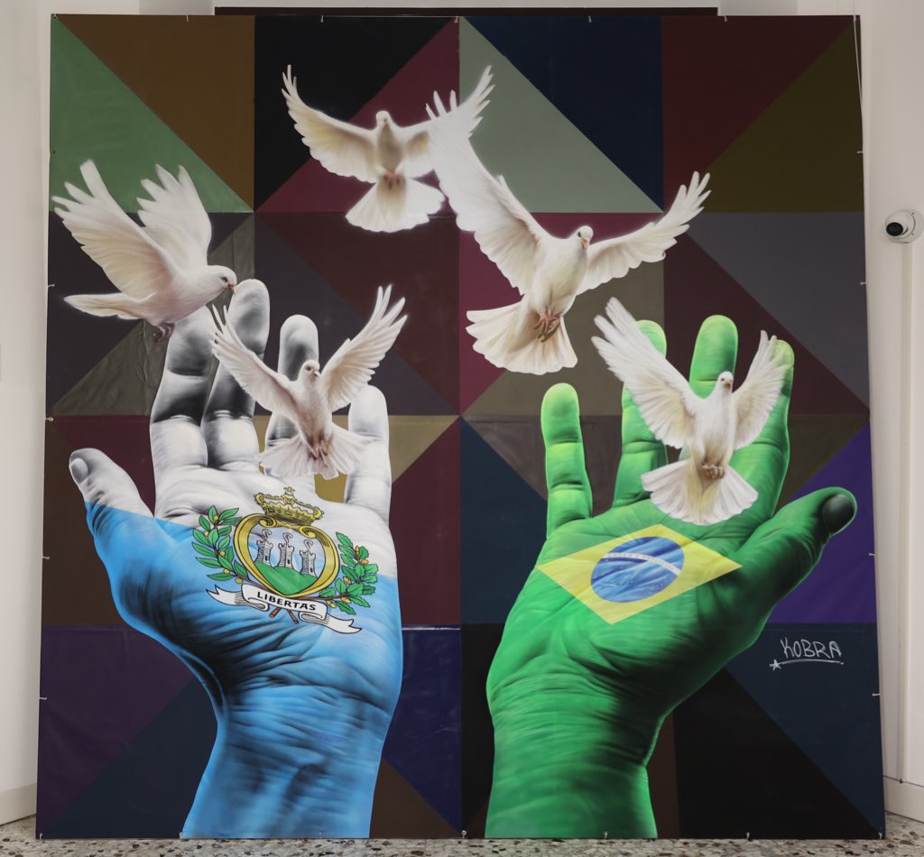 ‘Relações de Paz’, esta minha nova obra, é um presente que deixo para San Marino em comemoração aos 40 anos de relações diplomáticas desta pequena e fascinante república com o Brasil.