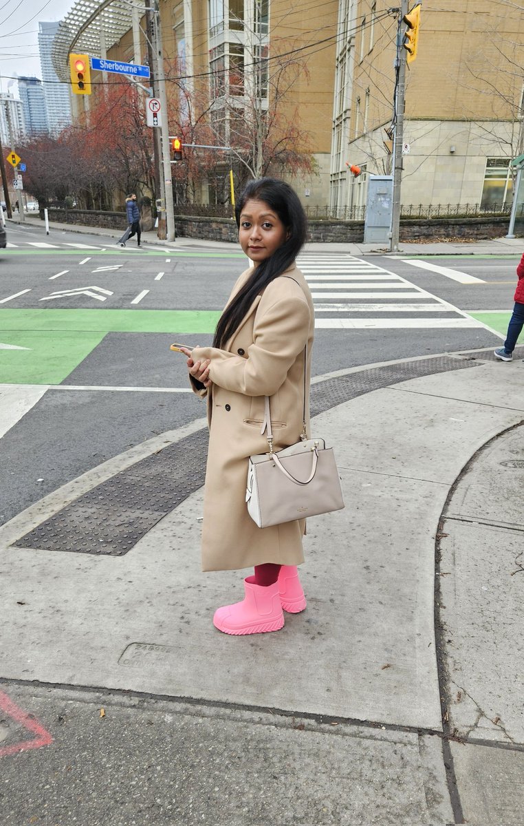 Rate my outfit ✨️ #fashion #pink #boots #style #outfit #me #selfie #toronto #downtown