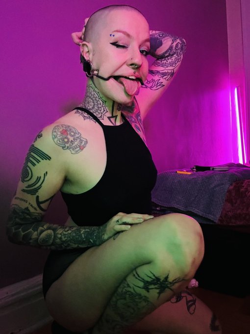 Fishhook photos I took for my #fishhook fans #humanATM https://t.co/pqBSxSGS5q<a href="/tag/fishhook"class="tags">#fishhook</a><a href="/tag/humanatm"class="tags">#humanATM</a>