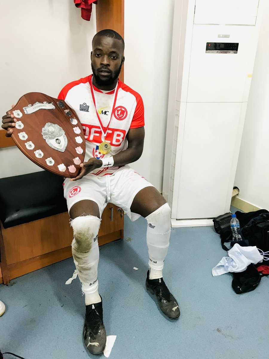 (Charity shield champions)Welldone family🙏🏻🙏🏻Debut game and winning the charity shield was such an amazing welcome for me😊#Maule