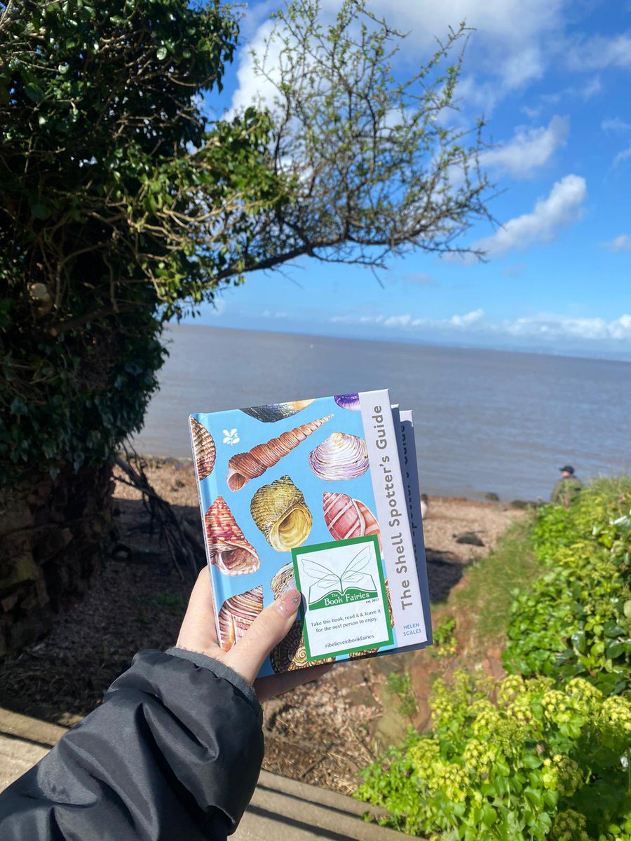 “People have long been enchanted by seashells.”

The Book Fairies are sharing copies of The Shell Spotter's Guide, a National Trust book that encourages us to go exploring along our coastlines and waterways!

#ibelieveinbookfairies #TBFShell #TBFCollins #NTTheShellSpottersGuide