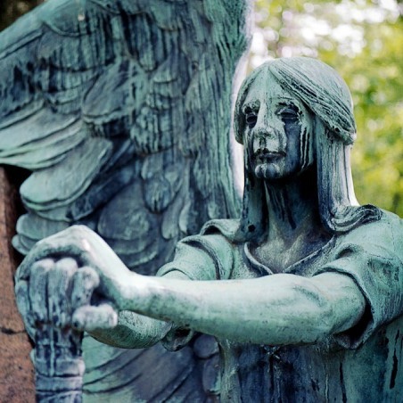solisolsoli's tweet image. The Haserot Angel, Lake View Cemetery