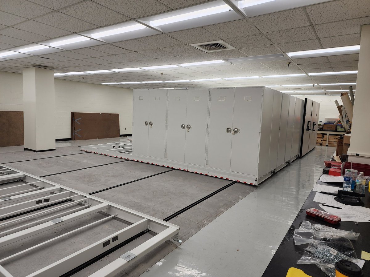 utepbc's tweet image. A sneak peak of the new vertebrate skin and fossil collections room! Will @LavretskyLab &apos;s ducks finally get in a row?! Stay tuned to find out! #CollectionsAreEssential
