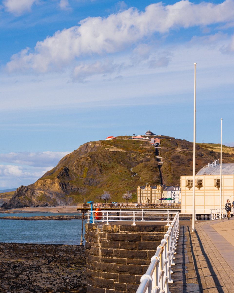 Seaside Towns have my heart💙
.
.
.
#photography #canonphotography #canon80d #photographer #photooftheday #canonuk #streetphotography #streetphotographyuk #naturephotography #landscapephotography