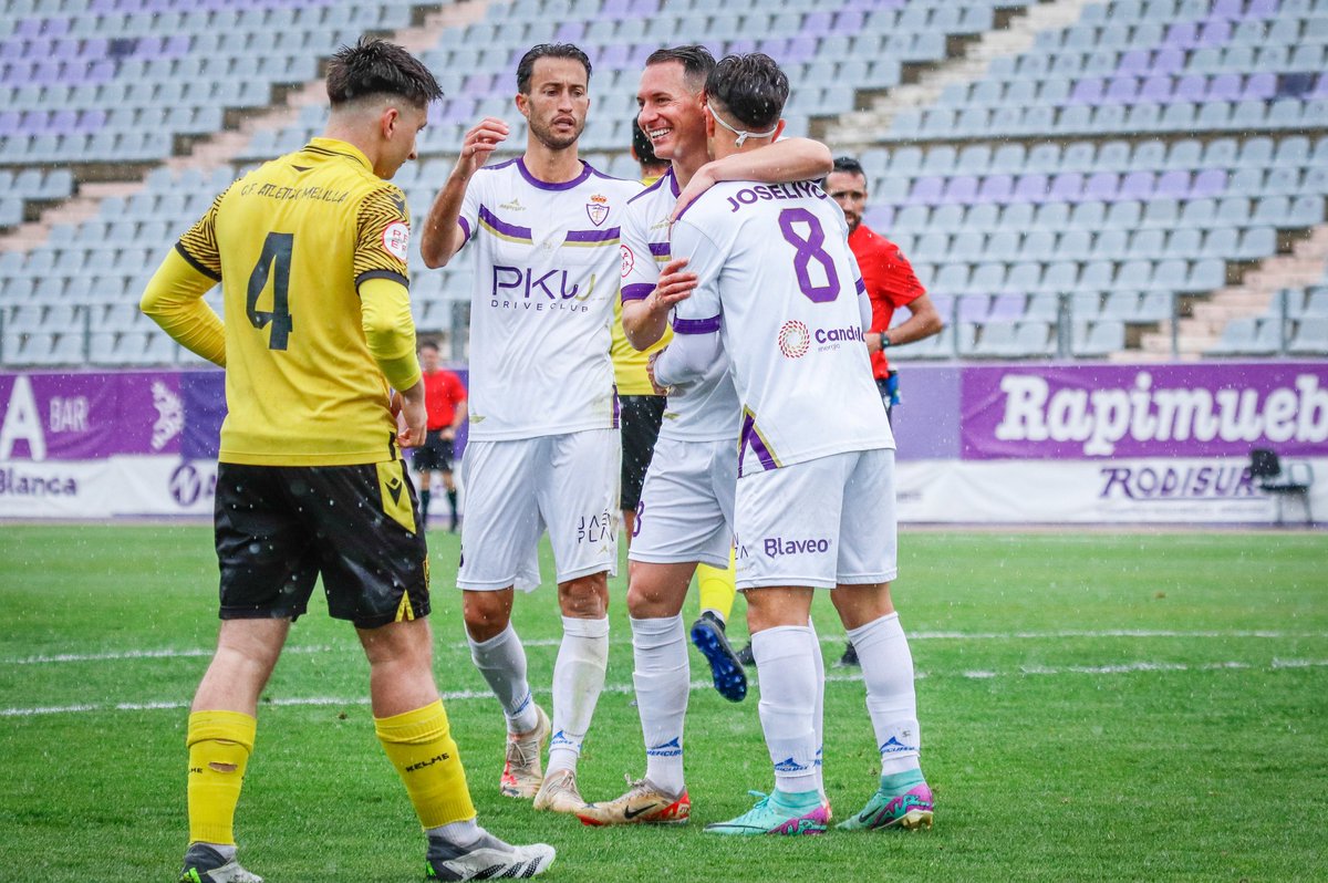 Pero que bien se les ve celebrando un gol en La Victoria 😍 #equipo #aficion #TodosJuntos