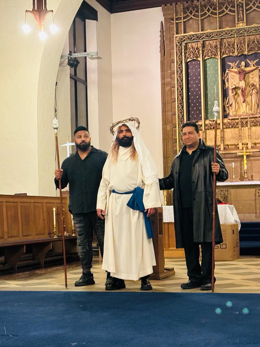 ChurchGolders's tweet photo. A well-attended Maundy Thursday Service called (REHE e SALEEB) journey to the Cross.  A Big thanks to the leadership team of GGPC South Asian Church who organised the Service. Everyone, especially children, enjoyed the Passion Play and worship songs. Here are some highlights https://t.co/J3JliLG4OE