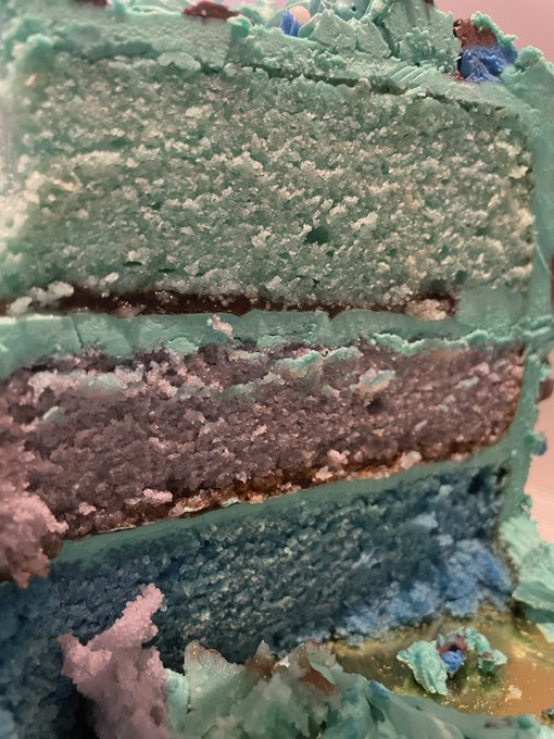 My cake was a big hit! The staff at the restaurant couldn&rsquo;t believe I made the cake haha some even came<a href="/tag/lastbites"class="tags"><span>#lastbites</span></a><a href="/tag/gelatolastbites"class="tags"><span>#gelatolastbites</span></a>