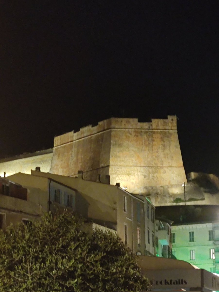 sandythunder_m's tweet image. Partis changer d'air.... Enfin on pensait 😂😅
#asthmatique