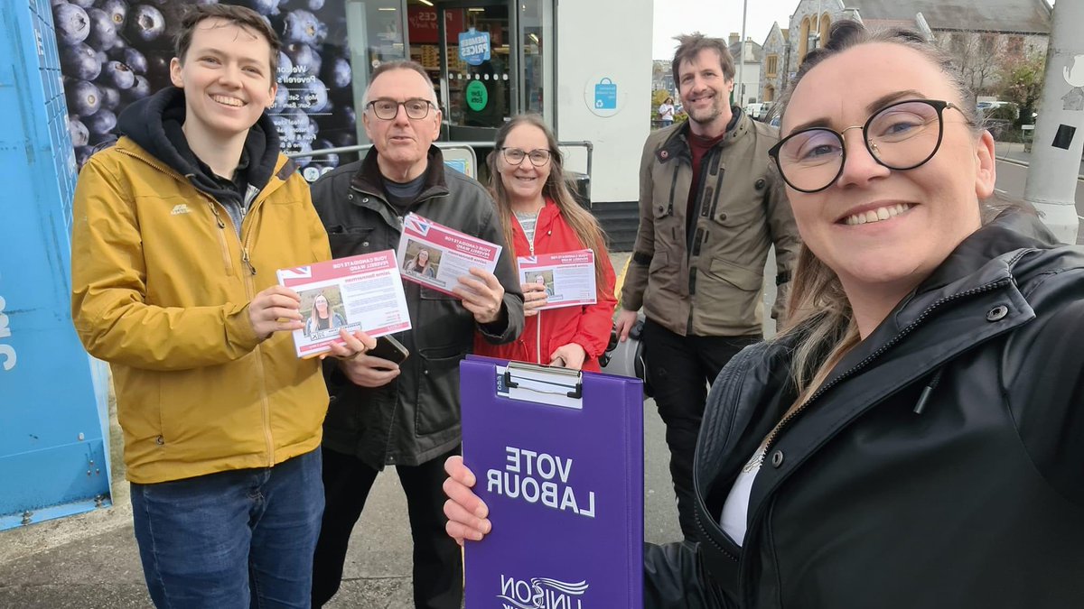 Great afternoon canvass in Peverell, with Jaime Bannerman, @JanePlymouth @jeremy_goslin and @Dylan4Compton - almost a whole road group done and 50 more contacts made! @PlymouthLabour @UKLabour