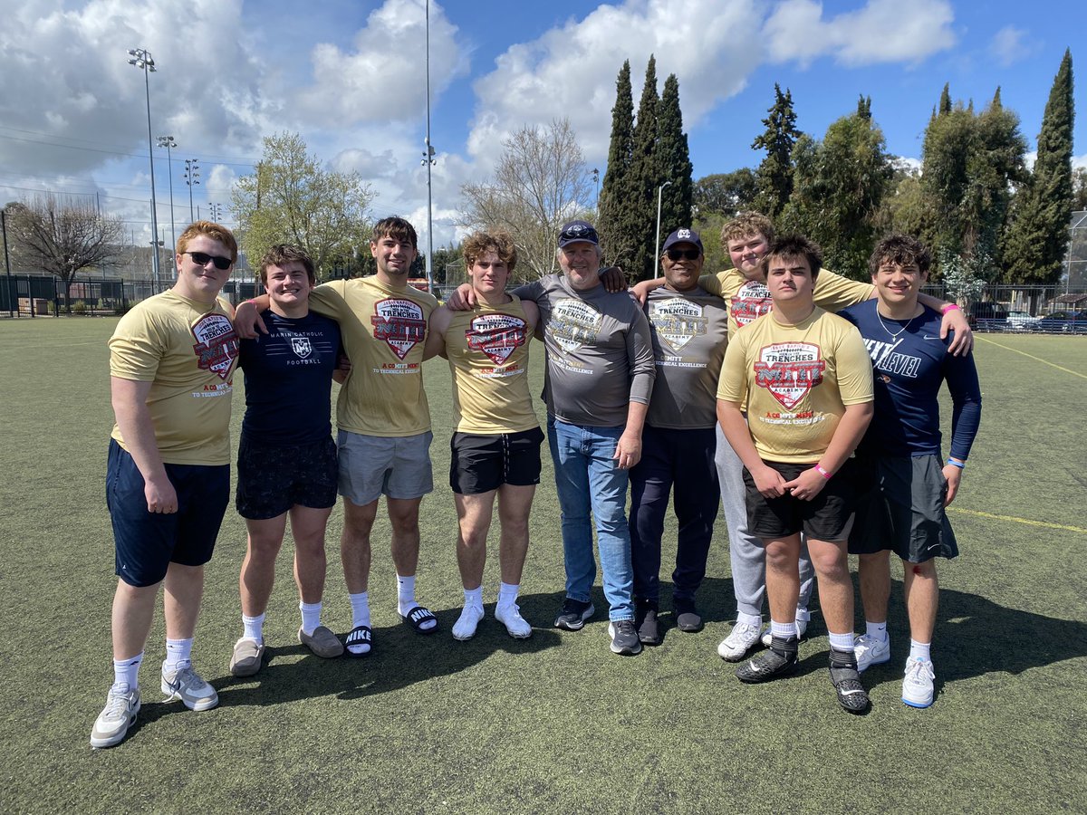 joshuacooperV27's tweet photo. Great day for some football. Week 3 #Mittstrong @Mitt_Norcal https://t.co/pXsgfjzMpy