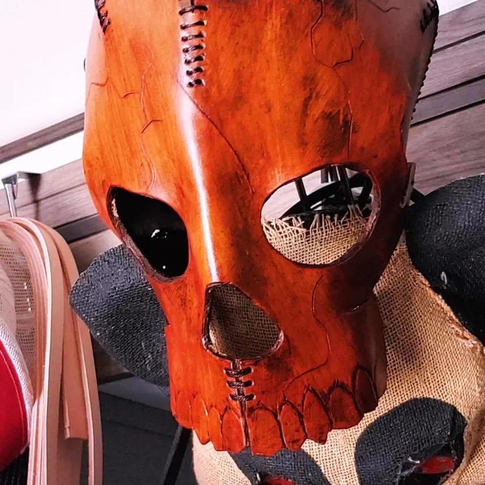 My cousin does leatherwork and this mask is awesome!🤩