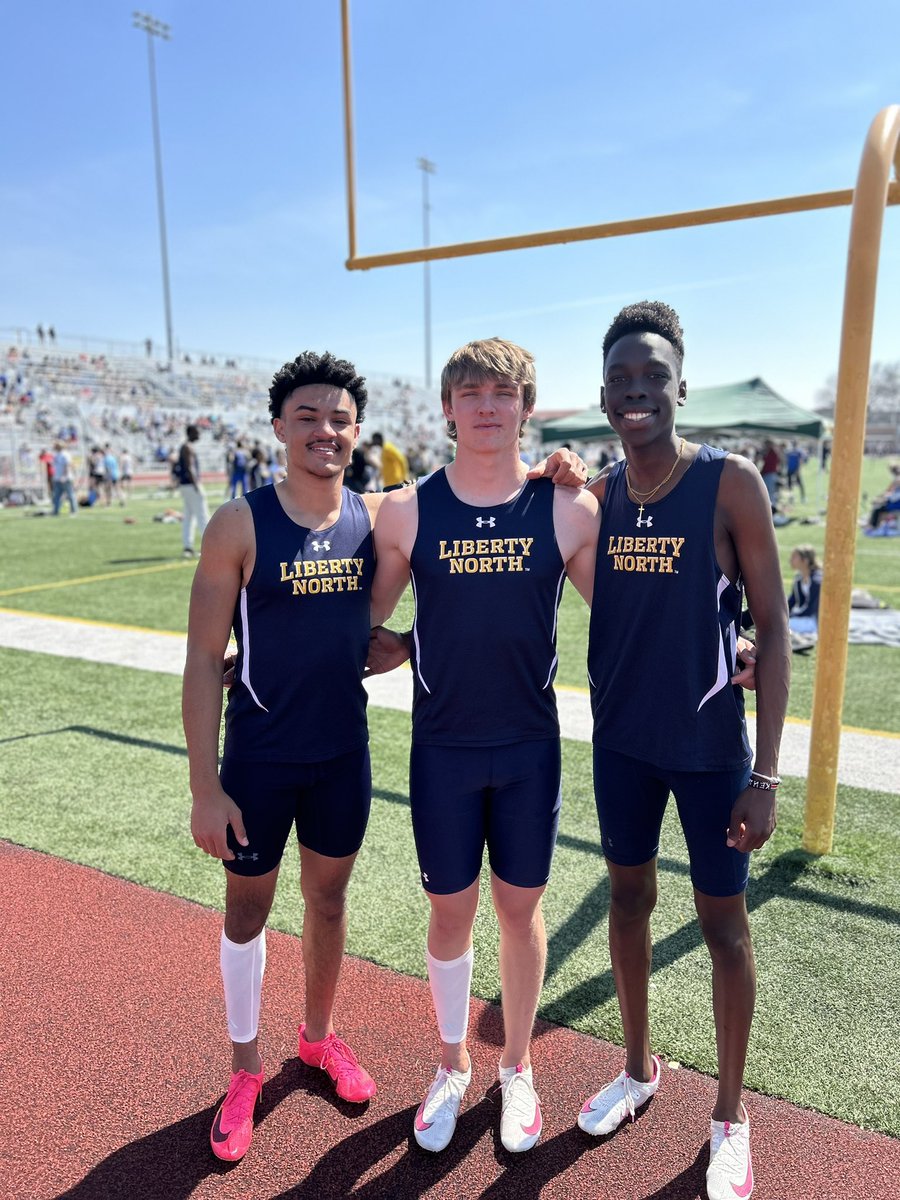 Colin Madison, Isaac Hamilton, and Martin Barno hurdled to 1st, 3rd, and 4th in the 110 hurdles at the SMS Relays! <a href="/LNEagleTF/">LNHS Track & Field</a>