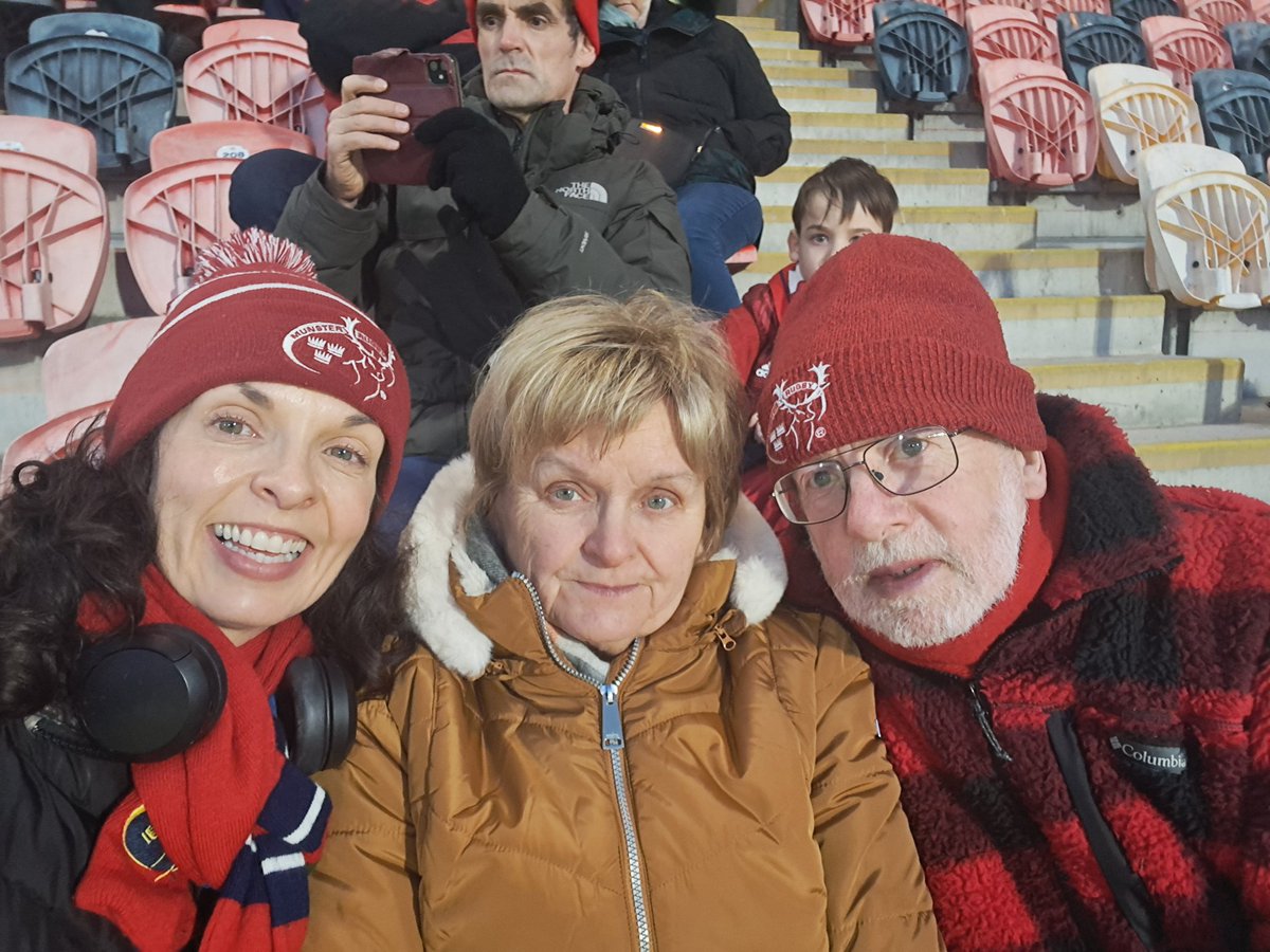 #thomondparkselfie nice night for it. #munvcar #SUAF. #Grandstretch