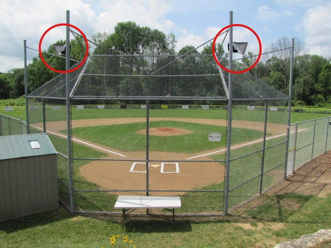 Baseball season has begun! Give your diamond the feel of a big league stadium with a portable sound system perfect for playing music and making in-game announcements. blog.ampli.com/2015/04/baseba…