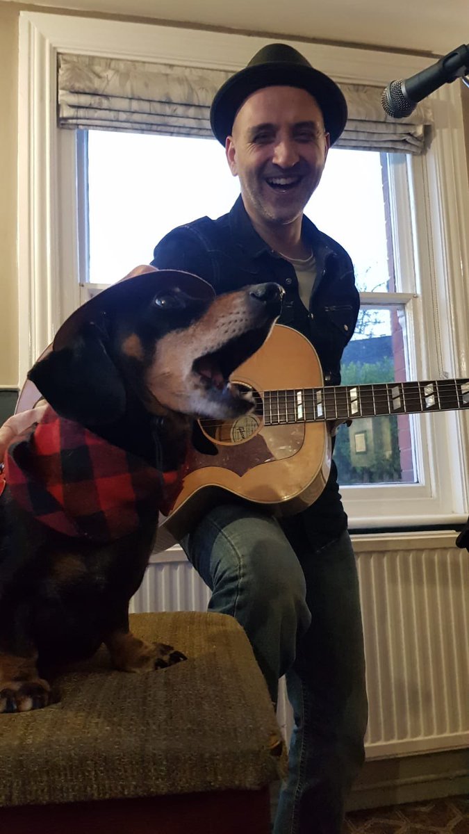 Stevemor40's tweet image. At The crown today with Hugo from 8pm 🐶❤️  #BishopsCanning #Devizes #LiveMusic