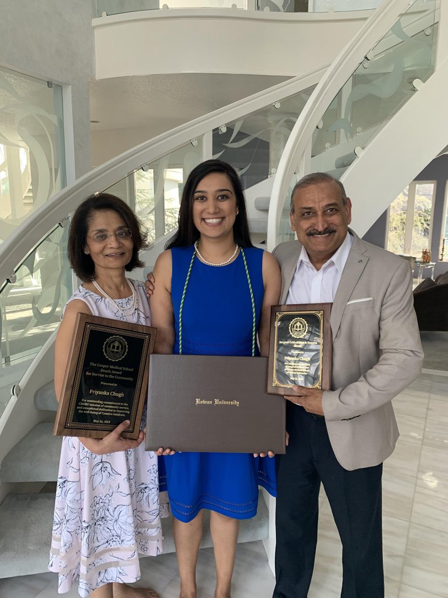 This #DoctorsDay I just want to send love to my very first mentors and inspiration, my parents ❤️ 
Happy Doctor’s Day Mom and Dad!!! 

(throwback pic to med school graduation…5 years ago?!)