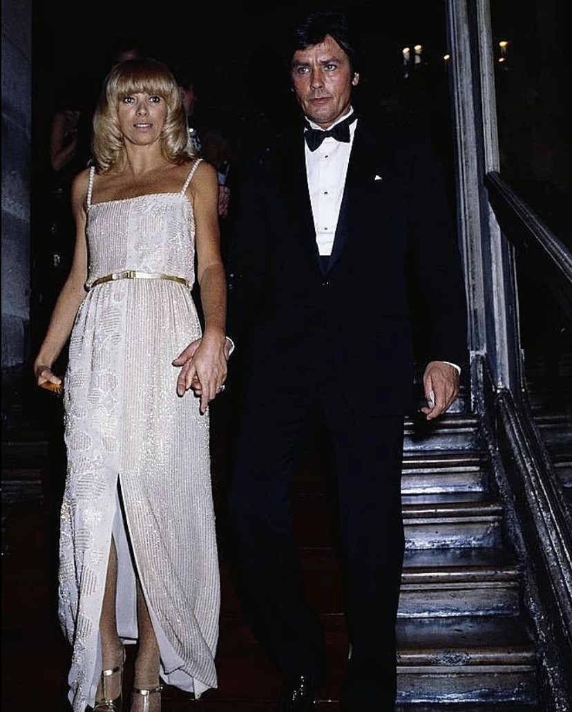 #mireilledarc #alaindelon #paris #france #parisian #nightlife #lifestyle #saturdayvibes #80s #80sstyle #couplephotography #nightlifephotography #peoplephotography #beyondcoolmag #motion #travel #urban #life