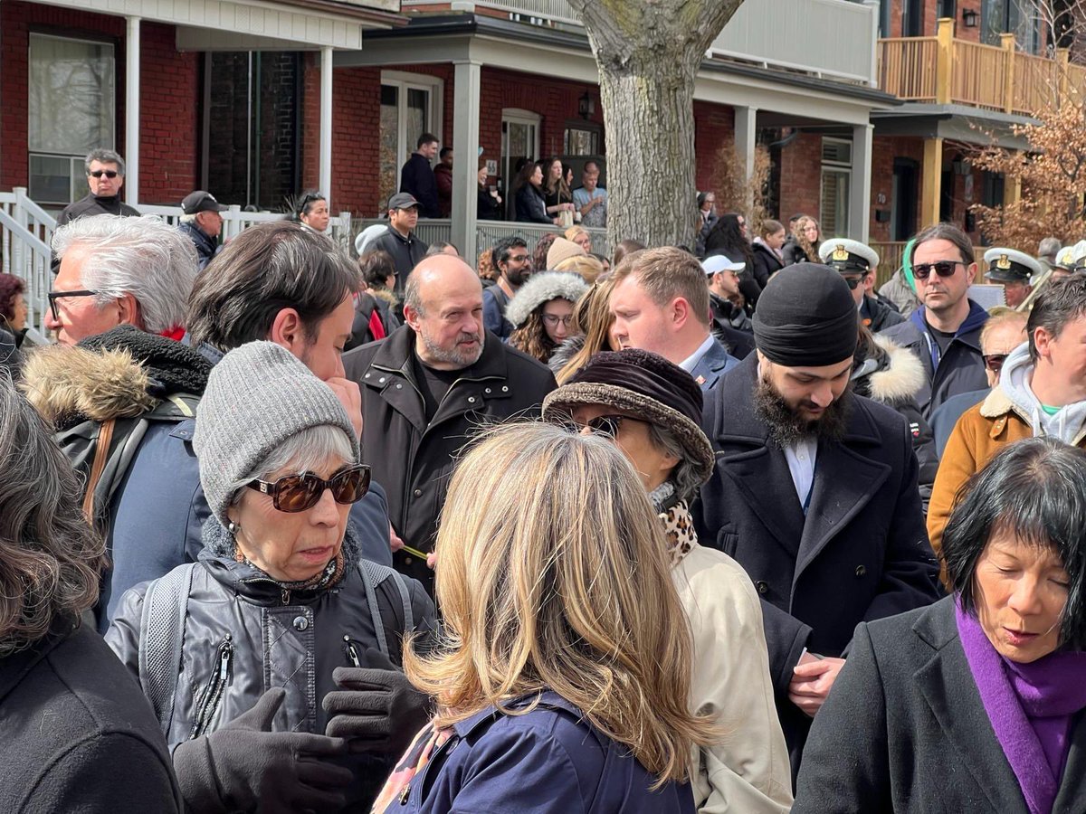 Feeling blessed and humbled to have joined the annual Good Friday procession at St. Francis of Assisi Church in Toronto yesterday. A powerful reminder of faith, community, and the enduring spirit of hope. #GoodFriday