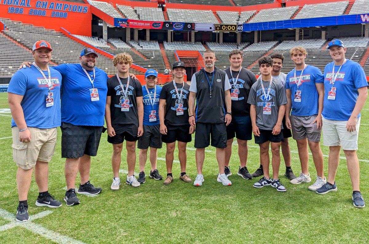 BryceDaniels_OL's tweet photo. I had a great time with my boys at The SWAMP today. Thank you Coach McLeod for making this happen. @SSPHTX @coach_bnapier @CoachRobSale @BallCoach_D @KalebJ72 @brandonspikes55 @GatorsFB @GregDaniels_OL https://t.co/BBgcr6KEVM