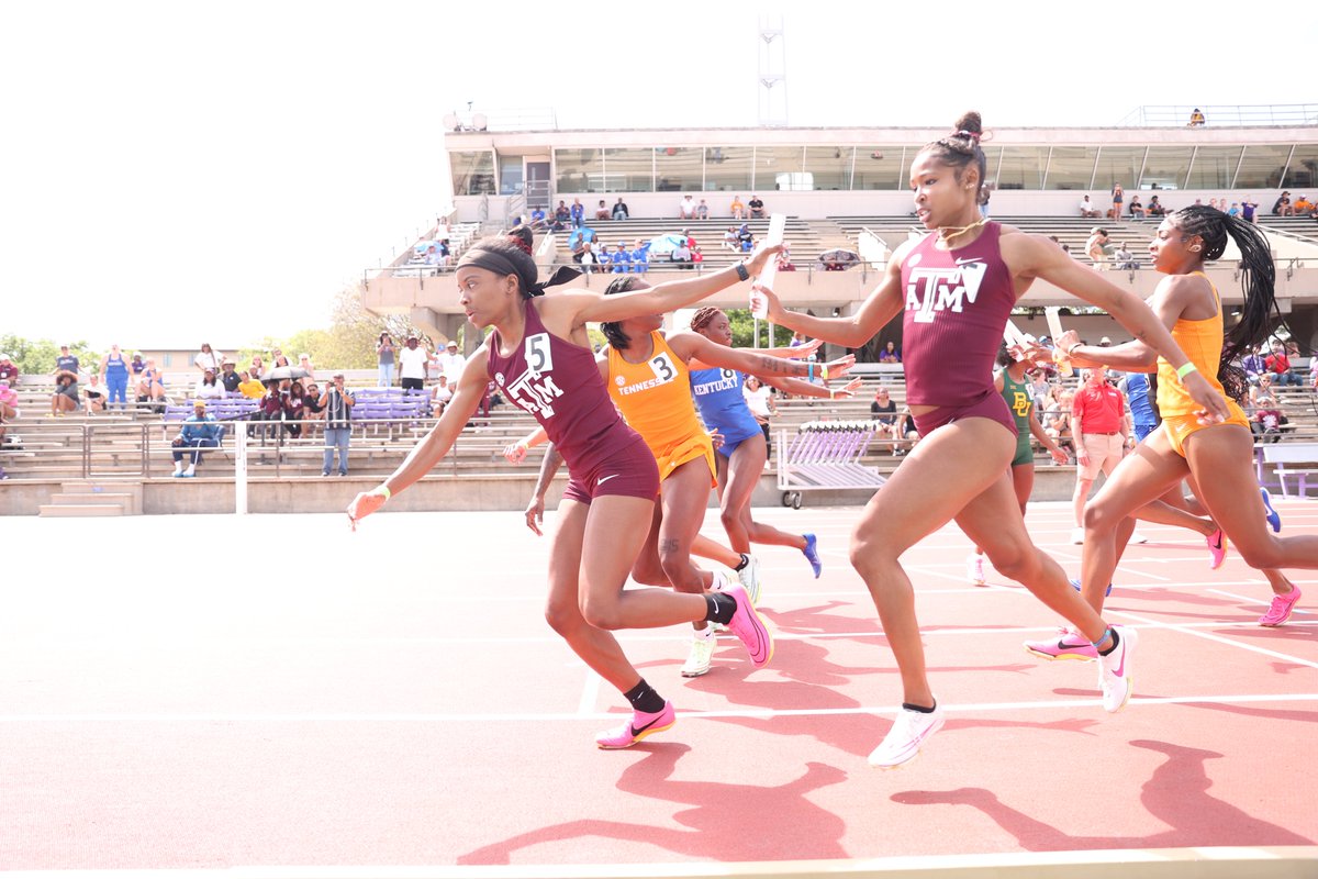 aggietfxc's tweet photo. The quartet of Nissi Kabongo, Jaydan Wood, Kennedy Wade and Jermaisha Arnold take home the women's 4x400m title in a meet record time of 3:29.51 ‼️

#GigEm // #AggieTF // 📊 https://t.co/qcCWeNSgJD https://t.co/U44oowOhVY