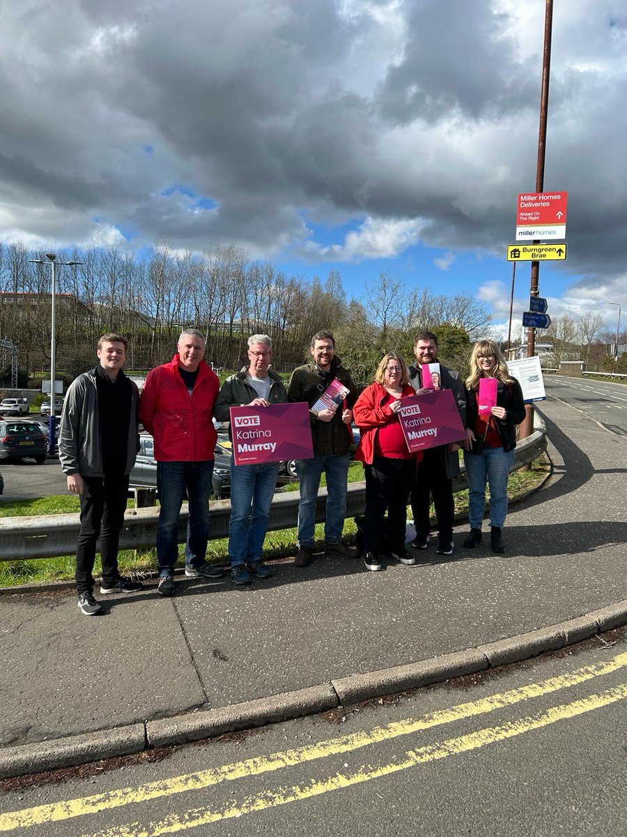 Great conversations on the doors in Twechar and in Croy today with our great candidate @katrinamurray71 Voters across Cumbernauld and Kirkintilloch are tired of being let down by two failing governments and looking for change. @ScottishLabour will deliver that change 🏴󠁧󠁢󠁳󠁣󠁴󠁿🌹