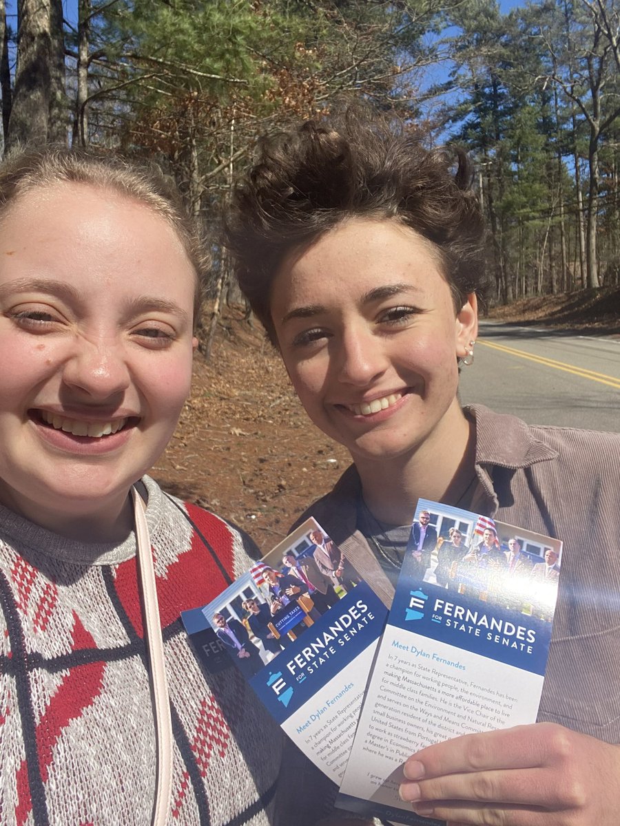 Taking advantage of the sun with some canvassing in Plymouth and Kingston this afternoon! ☀️ Join us next time: dylanfernandes.com/get-involved