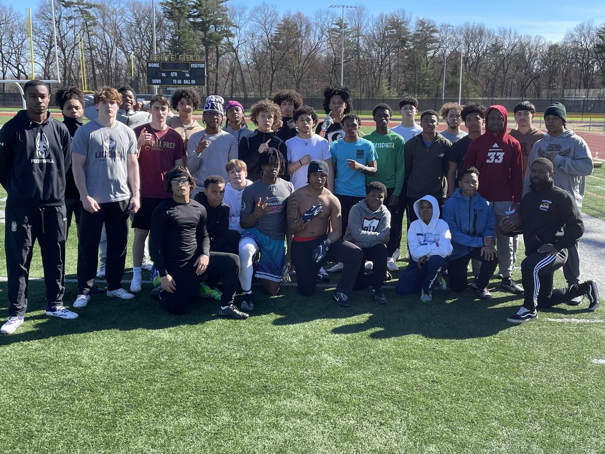 Locked 🔒 In…….. DBNATION ⁦@ESAofNewEngland⁩ ⁦@SolomonBaymon⁩ ⁦@CoachPanasci⁩ ⁦@CentralFB413⁩ ⁦@CoachWNickCC⁩ ⁦@CoachDanielsJR⁩ ⁦⁦@ElijahAyers11⁩