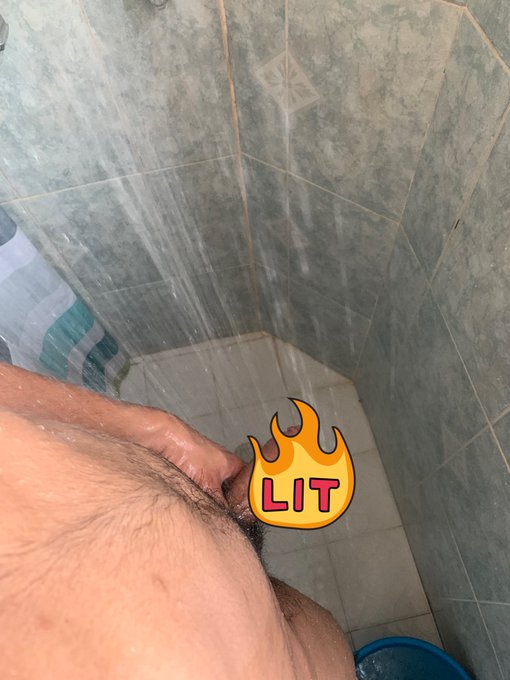 Hey, s&rsquo;up 🖐🏽 https://t.co/XnsqlNv2mT