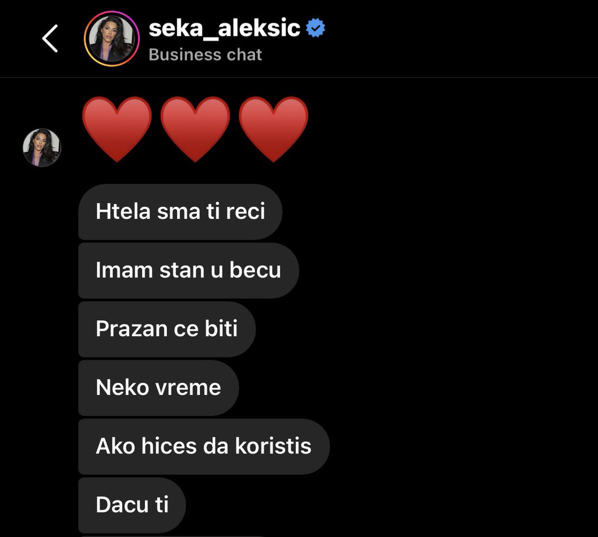 AmmarMesic's tweet photo. @poslednjilet sam upoznao kada smo išli na maturu kod Mie u Vrbas. 
Posle toga sam otišao sa društvom na njen nastup gde je ispala OZBILJAN DŽEK. 
U prethodnim mesecima smo razmenili par poruka. 
Ali ovo nisam očekivao. 
Nadam se da se neće naljutiti što objavljujem našu prepisku i da mi neće zameriti. Ali hoću ovako javno da ti kažem HVALA! Jer si čovek! 
Jer ko sam ja u njenom životu da mi ponudi da budem u njenom stanu? 
LEGENDO NAD LEGENDAMA! ❤️