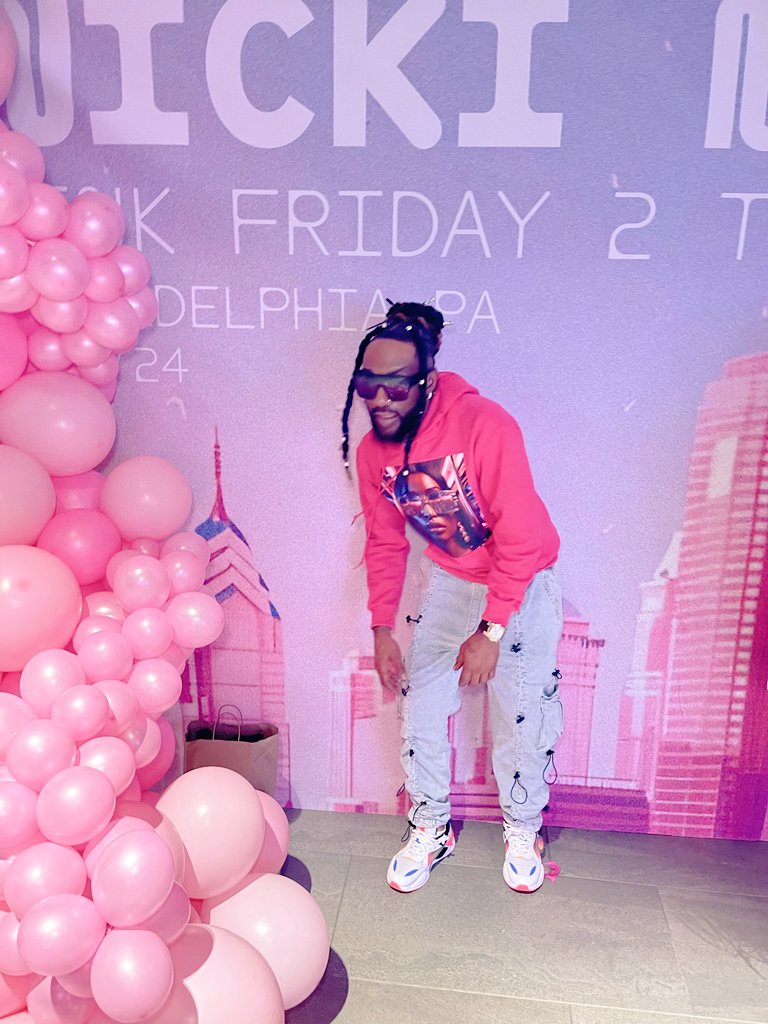 cantbecrushed's tweet photo. #GagCityPhilly did one thing last night!!!! 💯🥰🙌🏾✅️🔥🫡🦄👌🏾✨️✨️💨 #GagCity #pf2 #PinkFriday2Tour https://t.co/tKp1SDifLL