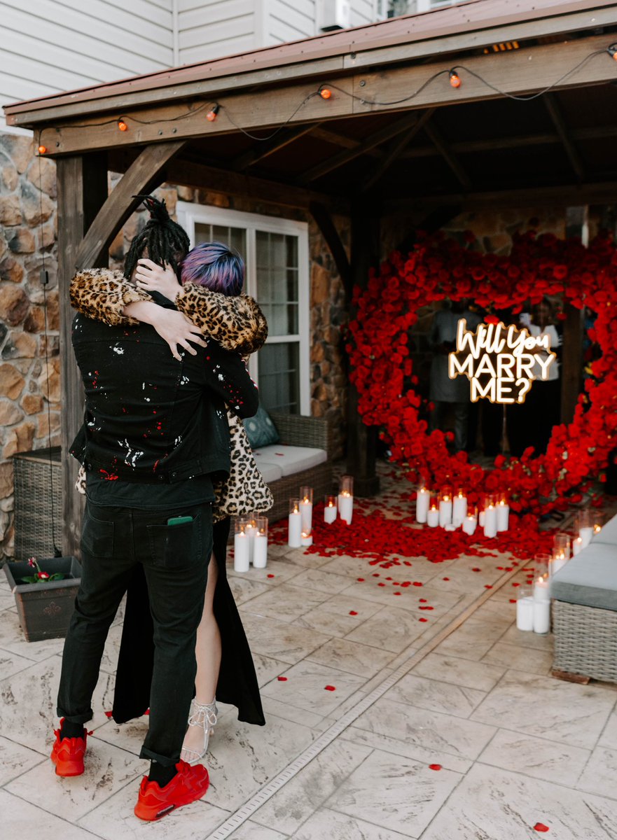 lavender_heaux's tweet photo. oh hey 💍❤️ https://t.co/wTnZIwyoJc