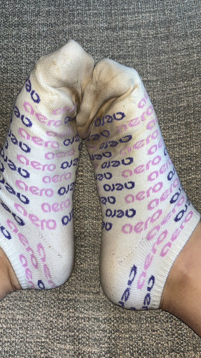 dripdrip6969's tweet photo. Look how dirty 🤤 who wants them https://t.co/4cTMwsr9O8