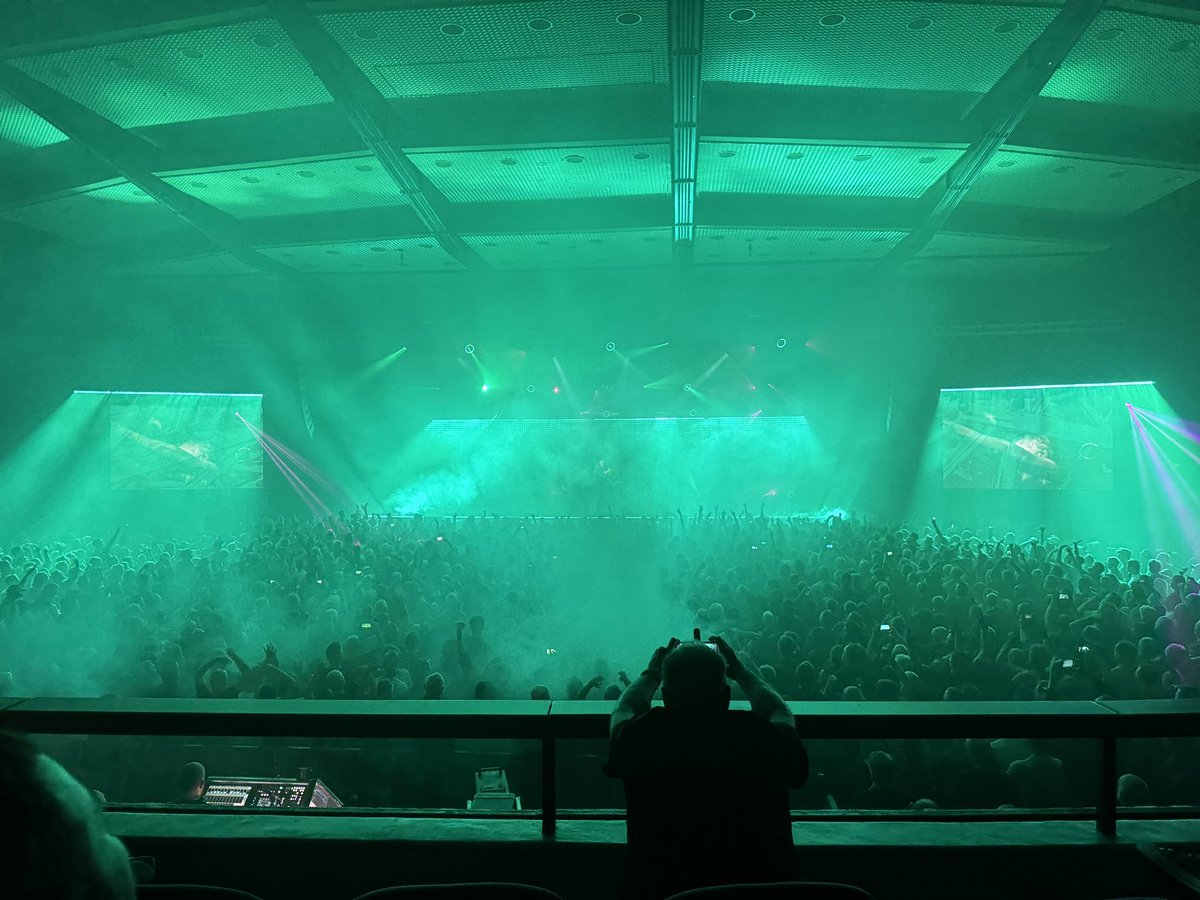 THE LEGENDS FROM ROMFORD #UNDERWORLD LIVE AT JAHRHUNDERTHALLE #FRANKFURT