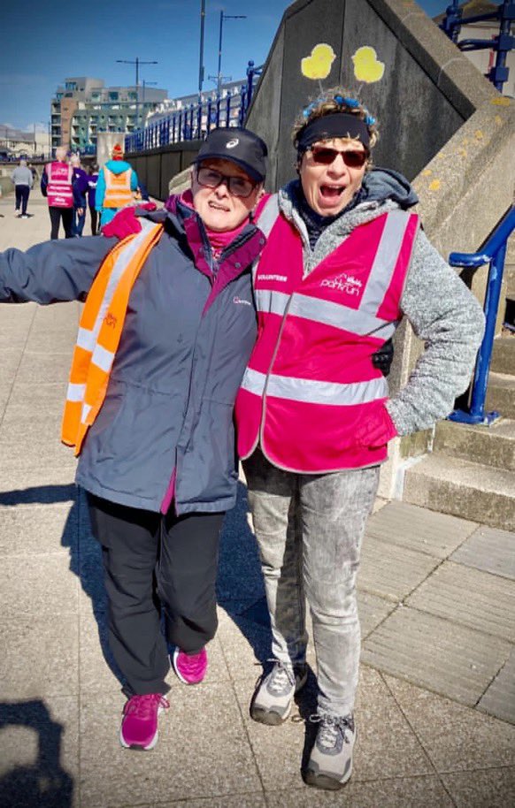 A bumper 5️⃣5️⃣1️⃣ parkrunners joined us this morning in the Easter weekend sunshine ☀️ All supported by 4️⃣2️⃣ fabulous volunteers. We hope you all enjoyed Da iawn a diolch pawb #loveparkrun