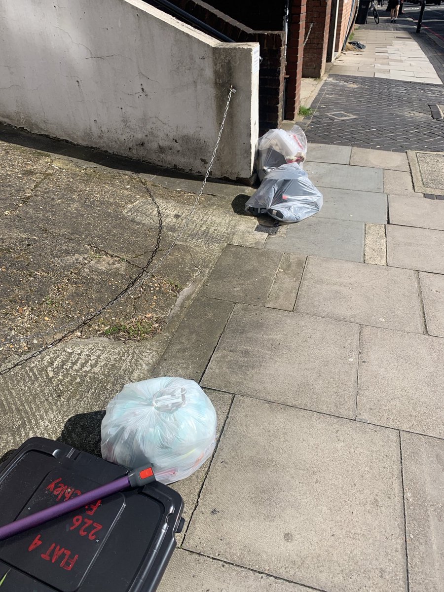 I’m a really big fan of ⁦@CamdenCouncil⁩ #lovecleanstreets app. I walked past three piles of flytipping in #frognal today, reported them via the app and 6 hours later the mess was gone. Result!