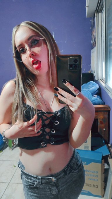 😈Come get your personalized content😈   🦊Photos  🔥Videos  💦Zings  ✨Dickrate  🍑Video calls  🌶️Virtual girlfriend 