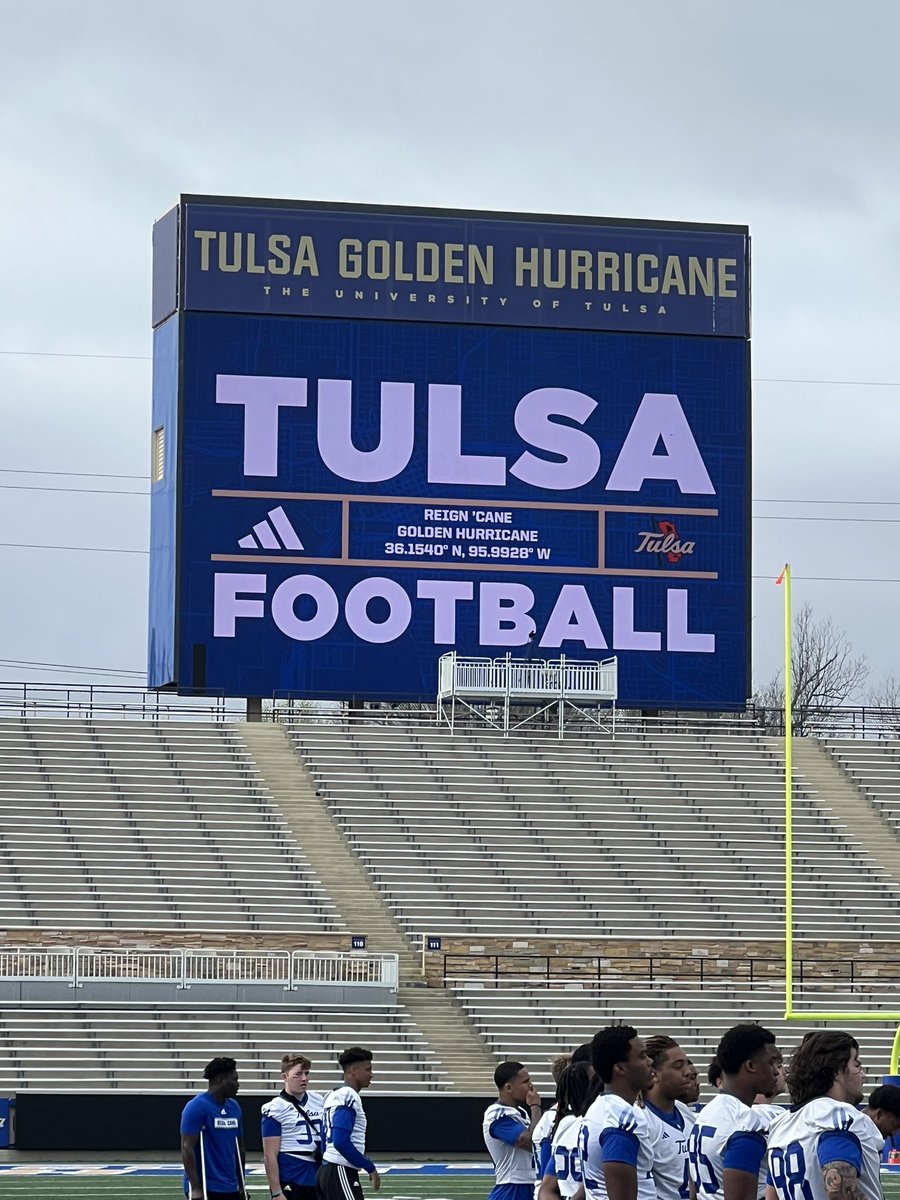 Thank you @TulsaFootball and @Coach_G_Frey for inviting me out to the Tulsa campus this weekend! I had a great time seeing your spring practice and touring the campus! #ReignCane @coachrdodge @5qpLinepride @SLC_Recruiting