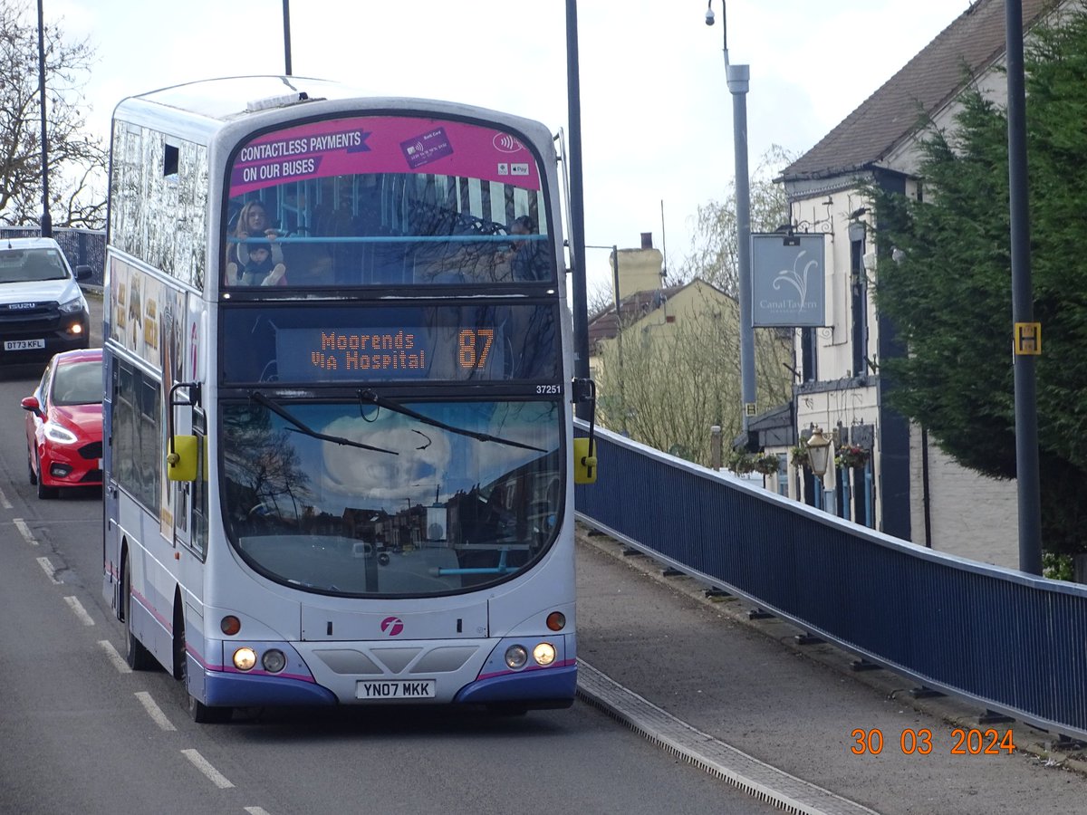 Shaun__92's tweet photo. First Doncaster - 37251 - Volvo B9TL - Wright Eclipse Gemini - YN07 MKK on Service 87 to Moorends Via Stainforth #doncaster #Stainforth #thorne #moorends #firstbus #firstbuses #firstdoncaster #firstsouthyorkshire #volvob9tl #wrighteclipsegemini #saturday #30th #march #2024 https://t.co/A8jZTt7328