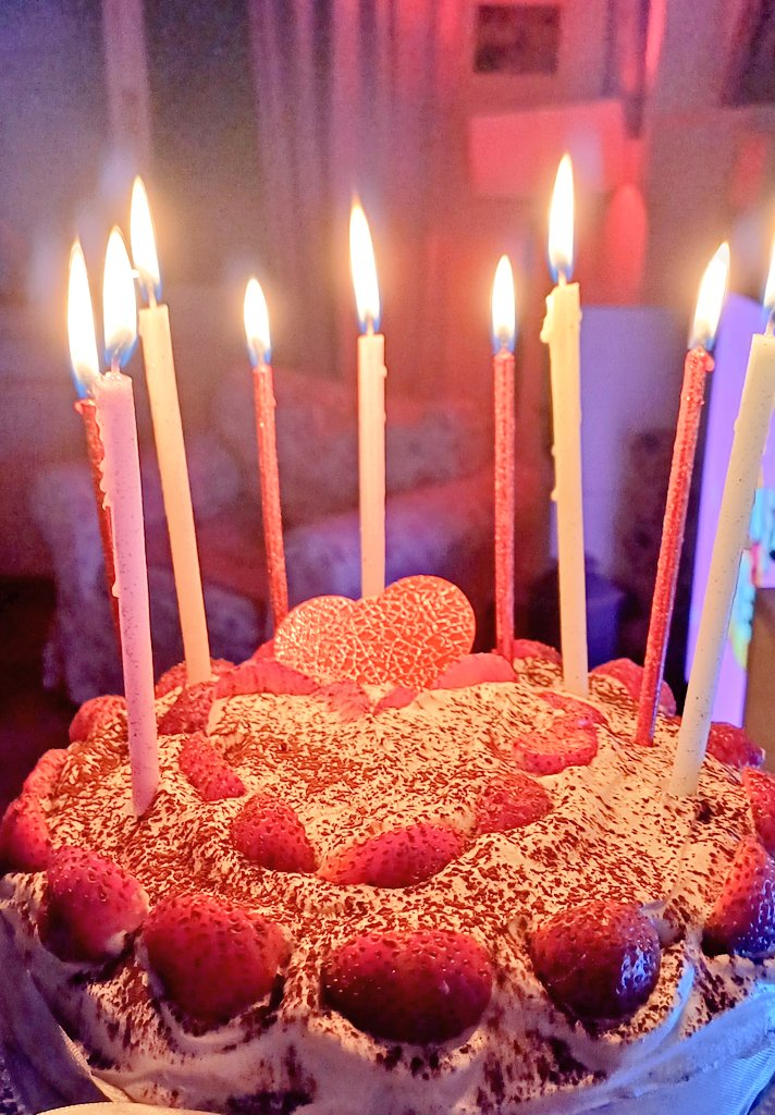 Doğum günün kutlu olsun birtanem🤍🧿 parçamın pastasını ben yaptım🤗 @irembetil @asumanbetil