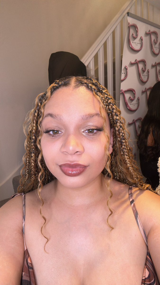 deborxhh's tweet photo. last night was immaculate vibes🥰 https://t.co/m9lXjTBrP3