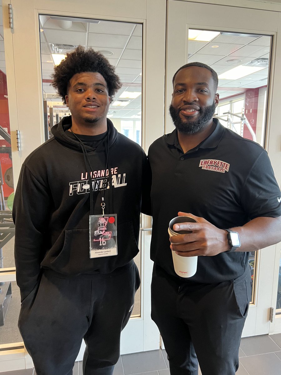 Had a great time at the Lafayette junior day! Big thanks to @MCthedc for inviting me! @linganorefb @Coach_Clancy @Coach_Dono6 @BigBreen51 @301_performance