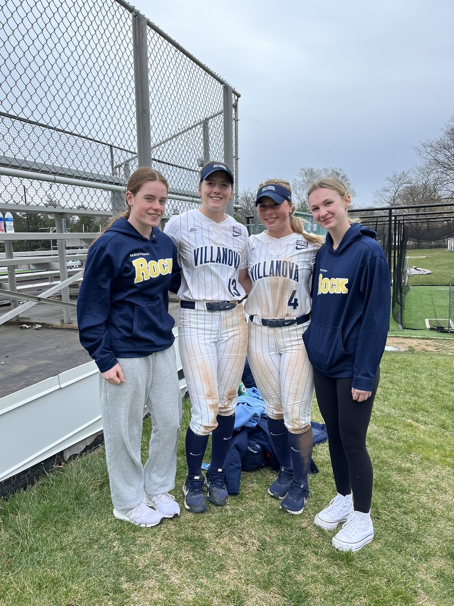 cfranklin2028's tweet photo. Had so much fun visiting a @VUSoftball game with my girl @mabelklossner_4 and seeing some rock alumni in action! @GoldGarvey @gracereed2023 @LillyStJean38 ✌️’s up 💙💛 https://t.co/8KtnUPwqvd