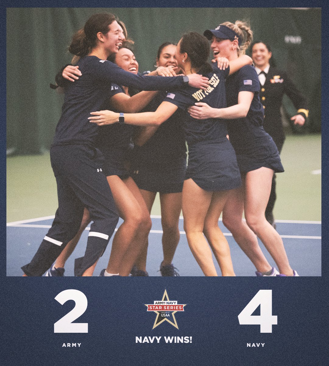 .@NavyWTennis captures the ⭐️ on their home court! #ArmyNavy