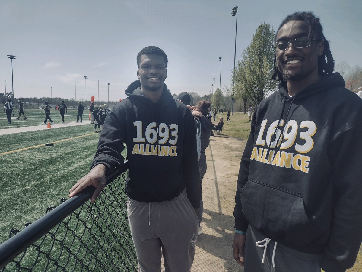 Darius Wilson and Hollis Mathis at opening day of Spring season for the Williamsburg Hornets! #CommunityOutreach