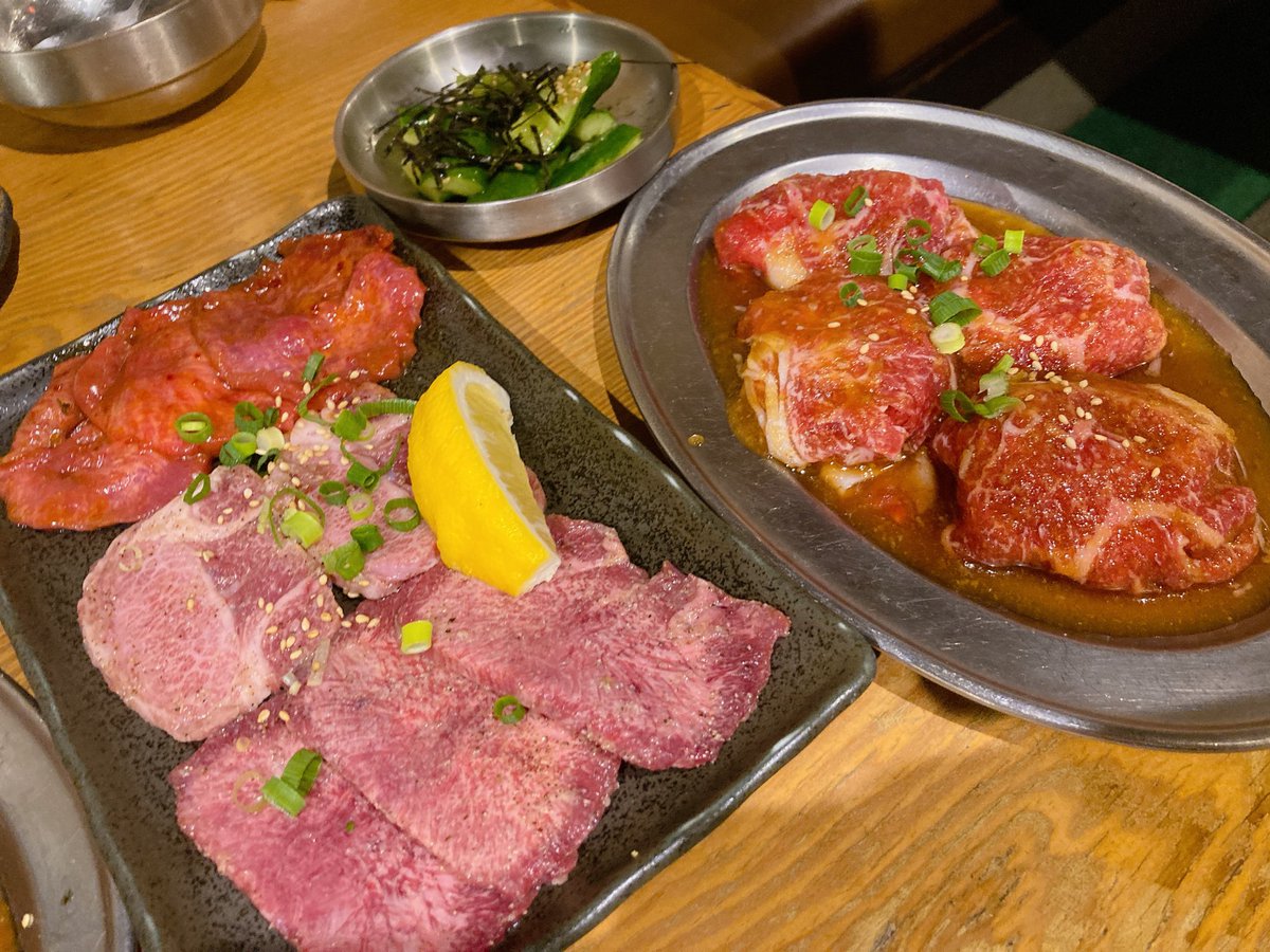 おはようございます👶✨
本日3/31、10〜20時で出勤してます🌷
場所は西新宿ルームです🙌

久々の出勤なのでお待ちしてま〜す🌸

⬇️ご予約ページです♪
r.caskan.jp/flagship

ダイエット中なので最近は鶏胸肉と懇意なのですが、この前セラピスト友達と久々に焼肉食べました。
美味しかった〜😂💖🐄